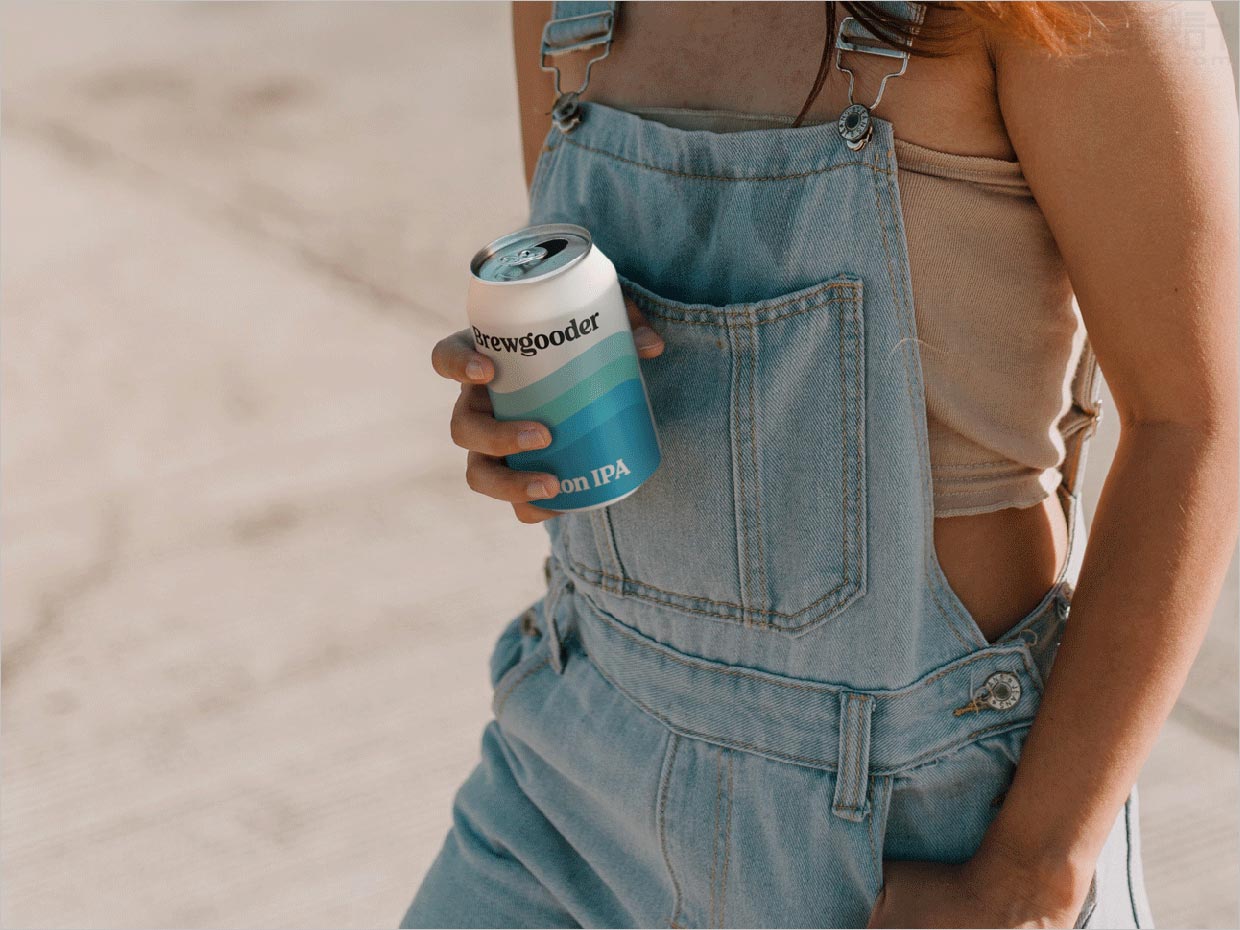英國Brewgooder易拉罐啤酒包裝設(shè)計之實(shí)物照片
